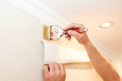 Pose de papier peint à Bulhon — revêtements muraux et toiles de verre